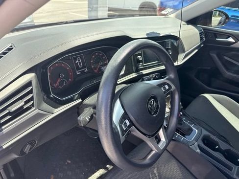 Used 2019 Volkswagen Jetta S w/ Driver Assistance Package FWD image 17