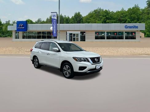 Used 2020 Nissan Pathfinder S AWD/4WD image 4