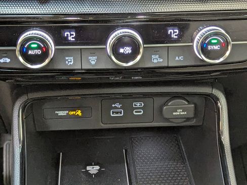 Used 2025 Honda CR-V EX-L image 17