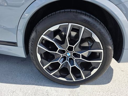 Certified 2025 BMW X7 M60i w/ Climate Comfort Package AWD/4WD image 18