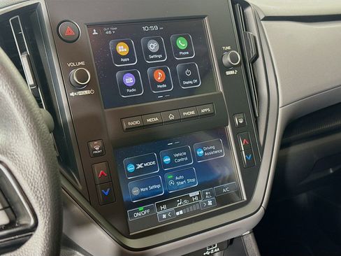 Used 2025 Subaru Crosstrek 2.0i image 16