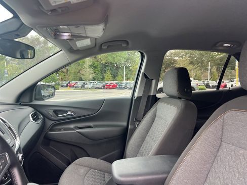 Used 2022 Chevrolet Equinox LT image 16