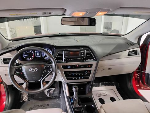 Used 2017 Hyundai Sonata SE image 61