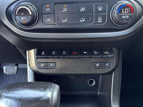 Used 2018 Chevrolet Colorado ZR2 AWD/4WD image 23