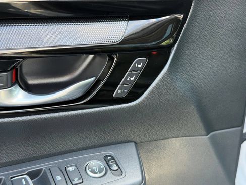 Used 2025 Honda CR-V EX-L image 14
