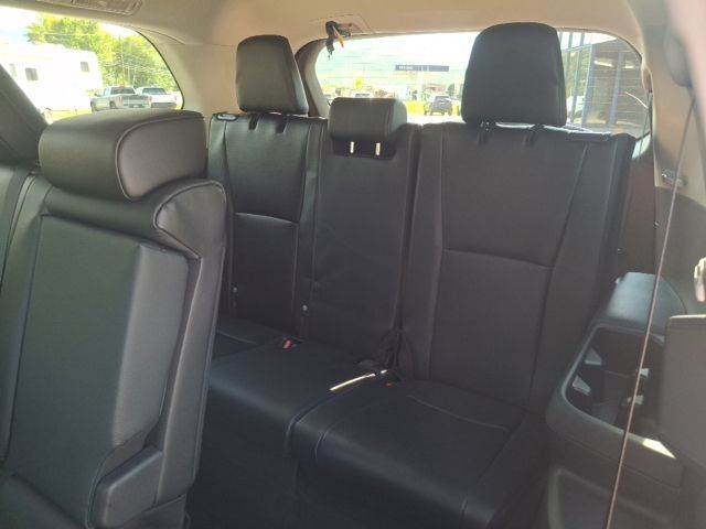 New 2026 Toyota Grand Highlander XLE FWD image 25