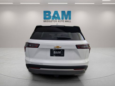 New 2026 Chevrolet Equinox LT w/ LPO, Floor Liner Package image 33