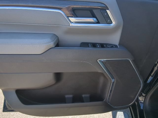 Used 2025 Chevrolet Silverado 2500 LT w/ Convenience Package AWD/4WD image 12