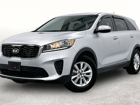 Used 2019 Kia Sorento L FWD image 14