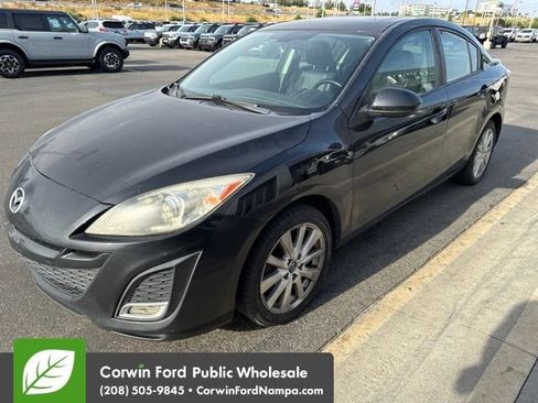 Used 2011 MAZDA MAZDA3 s Grand Touring w/ Tech Pkg FWD image 3