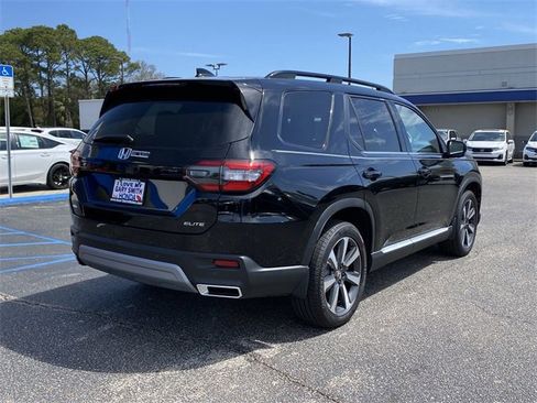 New 2025 Honda Pilot Elite image 4