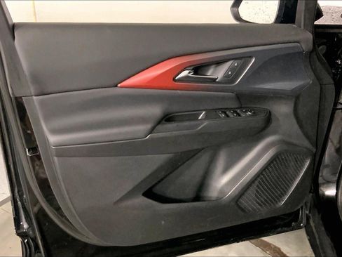 Used 2024 Chevrolet Equinox EV RS FWD image 24