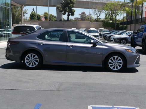 Used 2024 Toyota Camry LE FWD image 2
