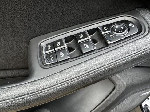 Used 2015 Porsche Macan S AWD/4WD image 16