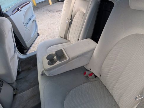 Used 2006 Buick Lucerne CX image 14