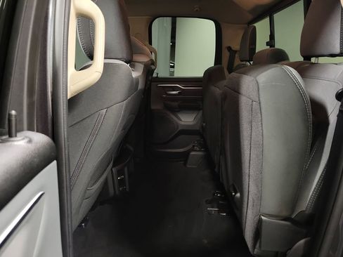 Used 2019 RAM 1500 Big Horn image 23