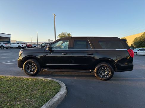 Used 2025 Ford Expedition Max Active image 12