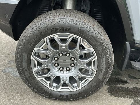 Used 2025 GMC Hummer EV 3X AWD/4WD image 8