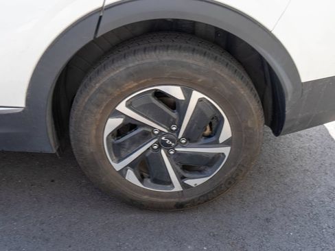 Used 2023 Kia Sportage LX AWD/4WD image 26