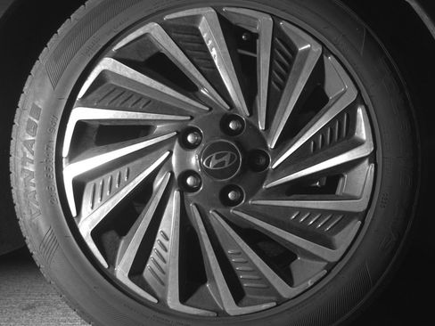 Used 2025 Hyundai Sonata SEL image 13