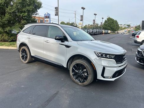 Certified 2023 Kia Sorento SX AWD/4WD image 1