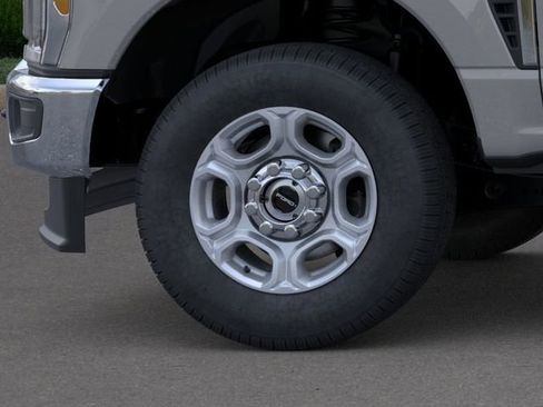 New 2026 Ford F250 XLT image 19