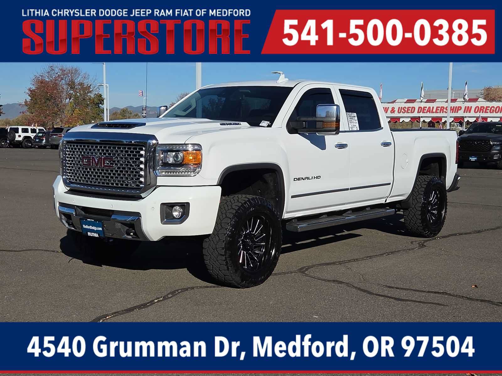 Used 2017 GMC Sierra 2500 Denali AWD/4WD image 1