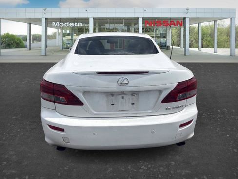 Used 2013 Lexus IS 250C w/ Luxury Pkg RWD image 4