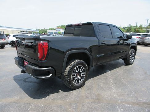 Used 2021 GMC Sierra 1500 AT4 w/ AT4 Value Package AWD/4WD image 6