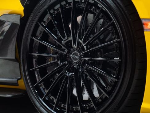 Used 2024 Lamborghini Revuelto AWD/4WD image 14