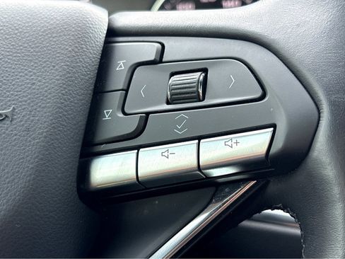 Certified 2024 Cadillac XT6 Luxury image 7