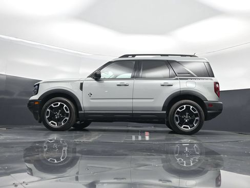 Used 2023 Ford Bronco Sport Outer Banks w/ Tech Package AWD/4WD image 7