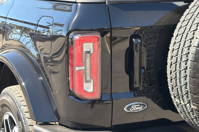 Used 2025 Ford Bronco Outer Banks AWD/4WD image 34