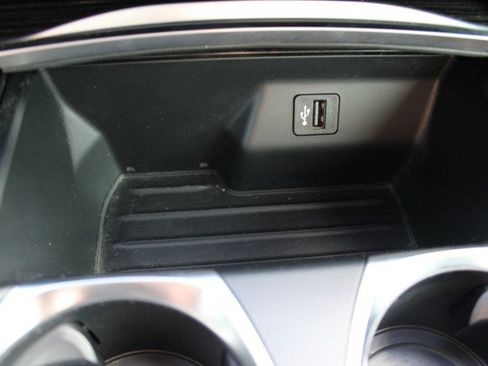 Used 2019 BMW 750i w/ M Sport Package image 65