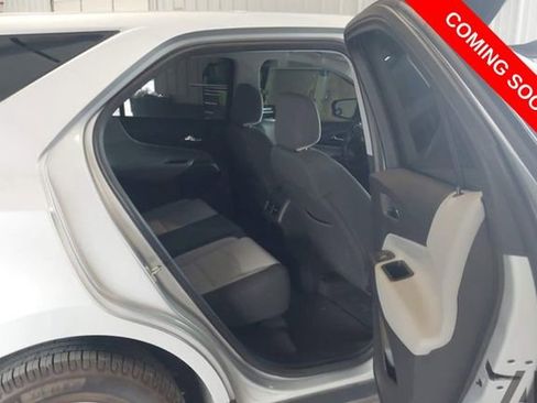 Used 2018 Chevrolet Equinox LS FWD image 7