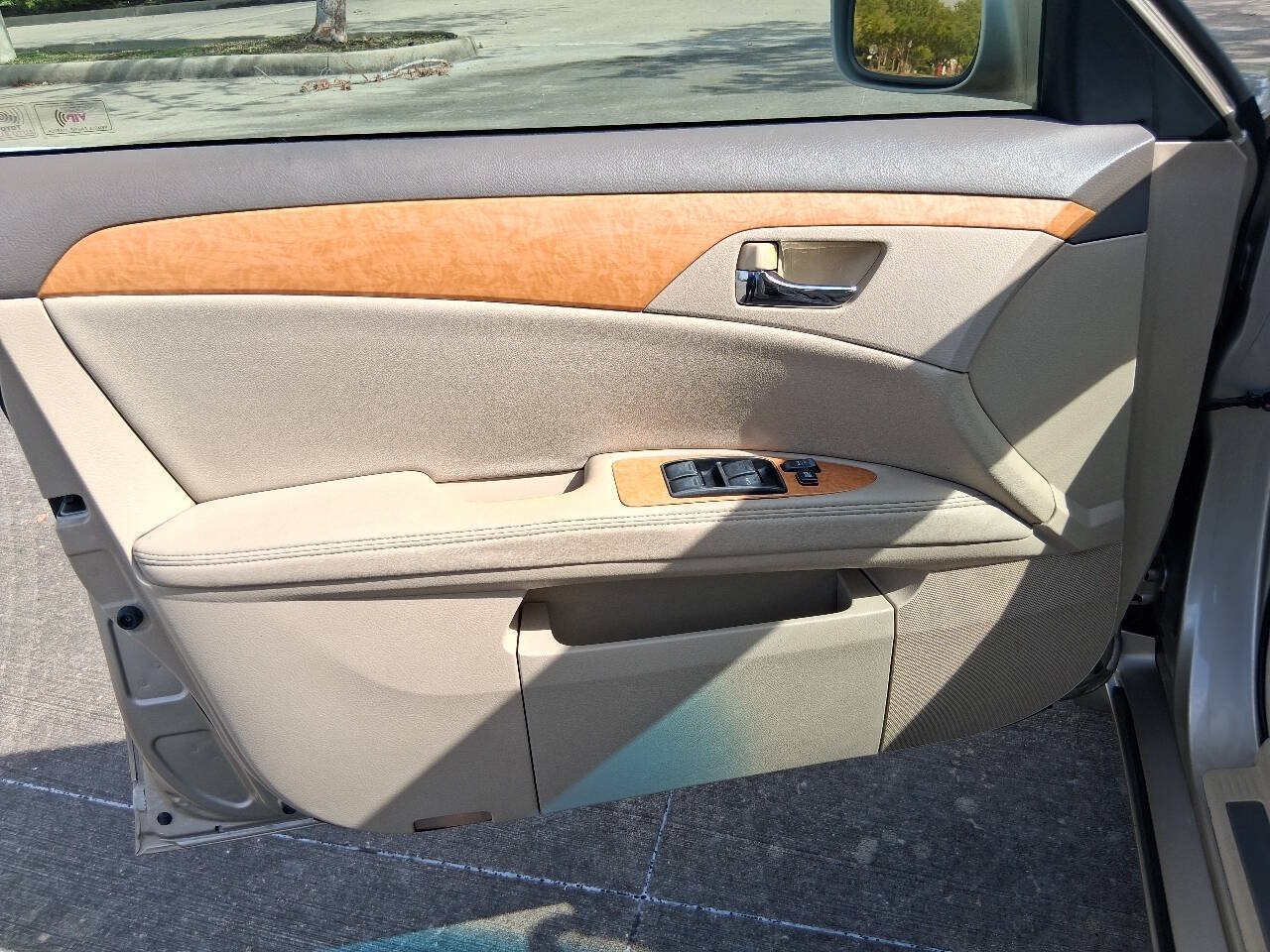 Used 2007 Toyota Avalon XLS FWD image 27