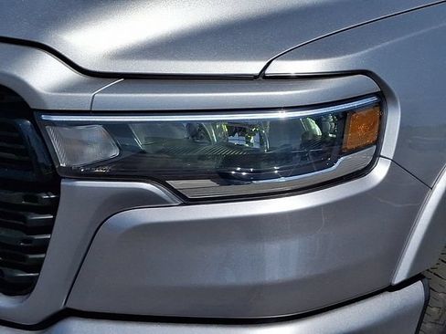 Used 2025 RAM 1500 Big Horn AWD/4WD image 9