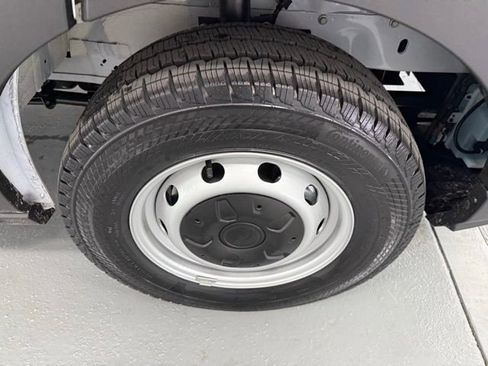 New 2026 Ford Transit 250 148 Medium Roof image 5