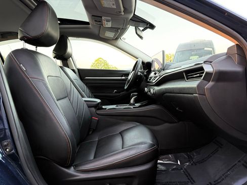 Used 2023 Nissan Altima 2.5 SR w/ SR Premium Package image 28