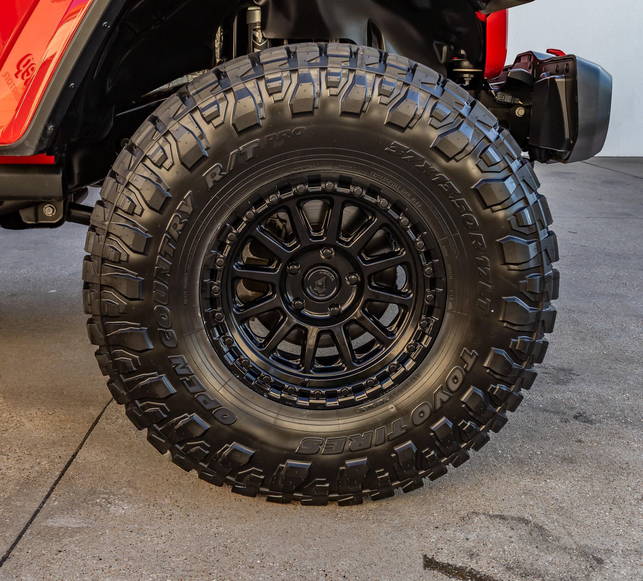 Used 2020 Jeep Gladiator Rubicon AWD/4WD image 12