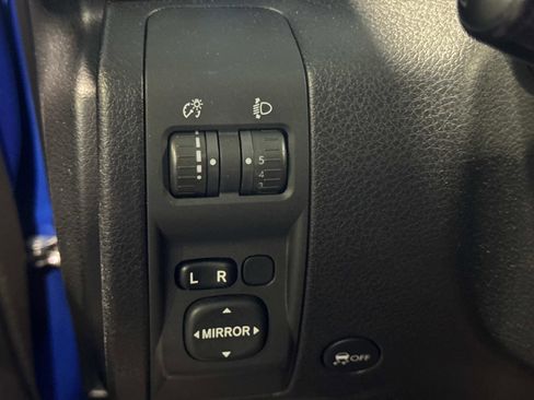 Used 2011 Subaru Impreza WRX Hatchback image 29