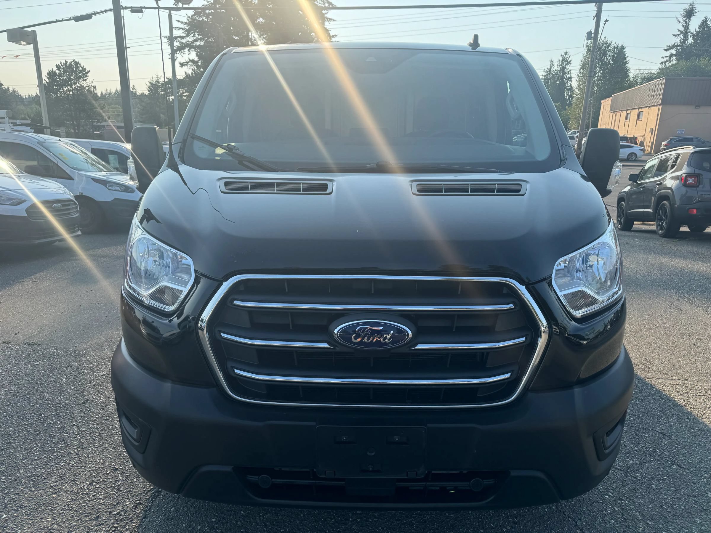 Used 2020 Ford Transit 250 Low Roof w/ Exterior Upgrade Package RWD image 2