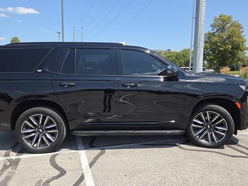 Used 2021 Cadillac Escalade Sport Platinum AWD/4WD image 7
