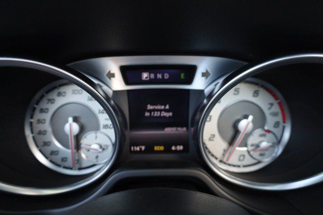 Used 2014 Mercedes-Benz SL 550 image 30
