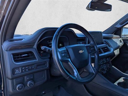 Used 2022 Chevrolet Tahoe LT w/ LT Signature Plus Package image 12