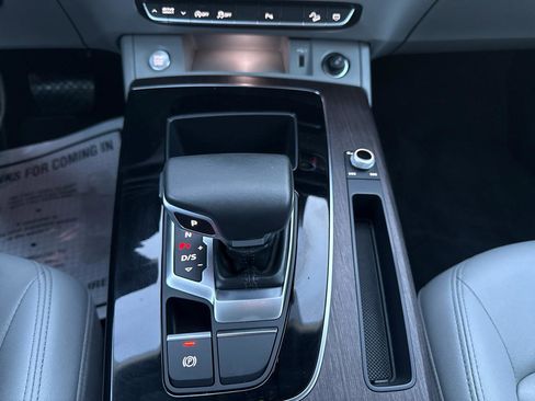 Used 2022 Audi Q5 2.0T Premium w/ Convenience Package image 52