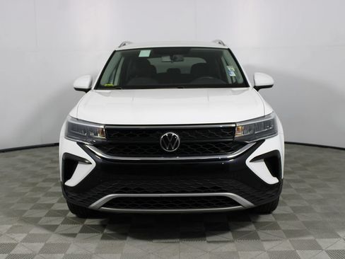 Used 2022 Volkswagen Taos SE FWD image 27