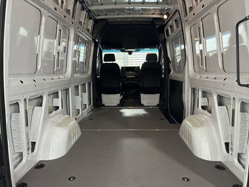 New 2025 Mercedes-Benz Sprinter 2500 image 14