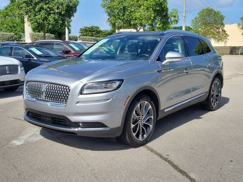 Used 2021 Lincoln Nautilus Reserve w/ Equipment Group 201A FWD image 3