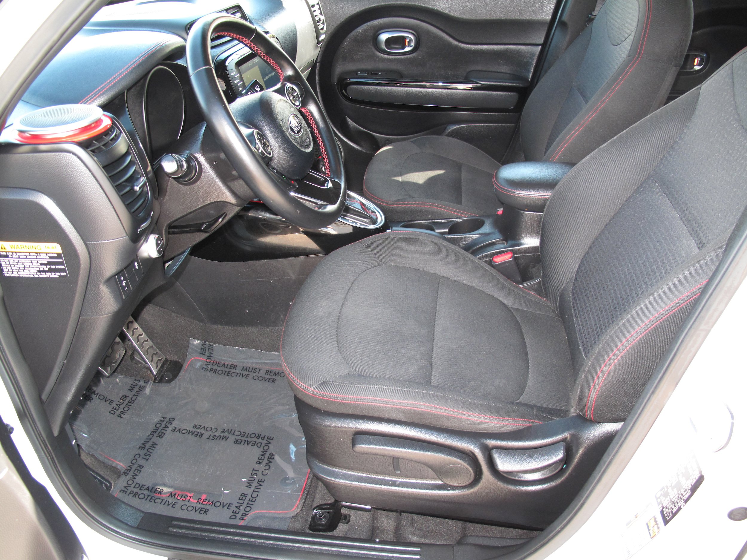 Used 2014 Kia Soul + FWD image 9